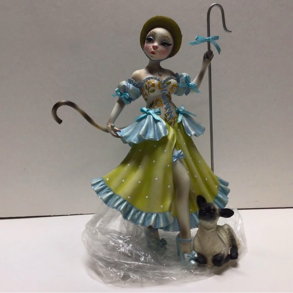 Margaret Le Van Little Bo Peepers" Alley Cats Figurine LV30-FE51”